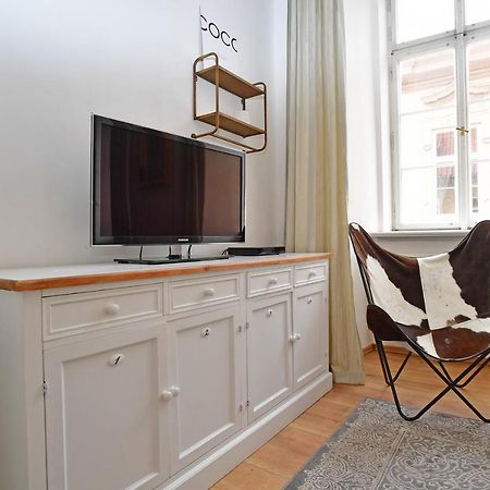 Lovely Little Cosy Apt In Praga Esterno foto