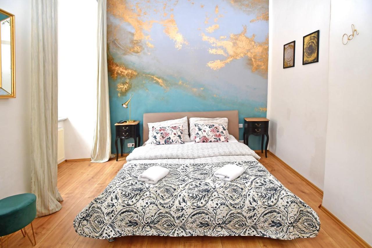 Lovely Little Cosy Apt In Praga Esterno foto